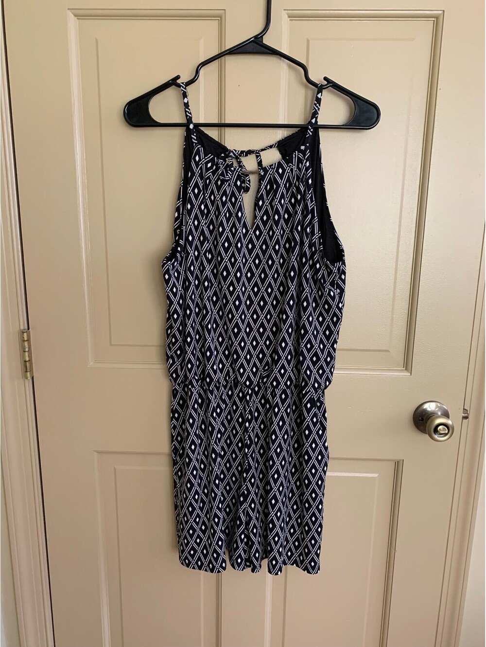 NWOT White House Black Market Black and White Geometric Romper Size Medium